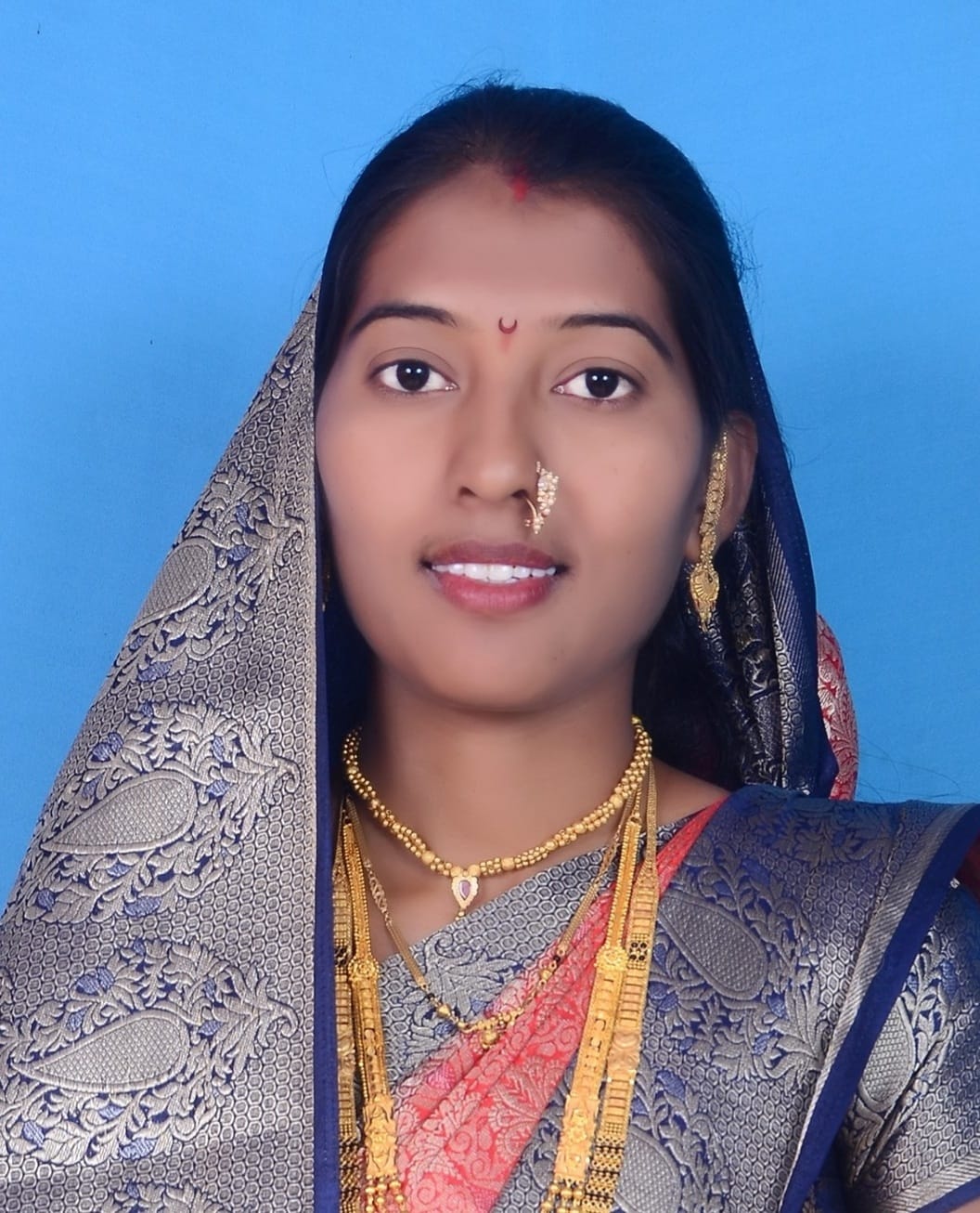 सौ.पूनम लक्ष्मण लकडे