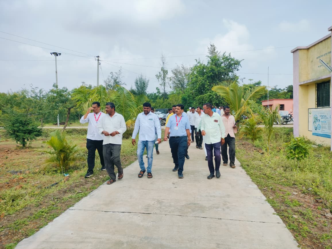 ग्रामपंचायत विकास काम पाहणी